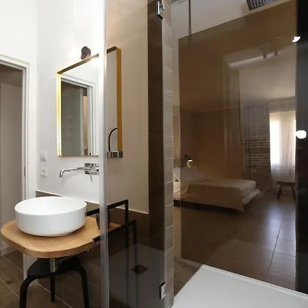 Sudanoi Apartment *