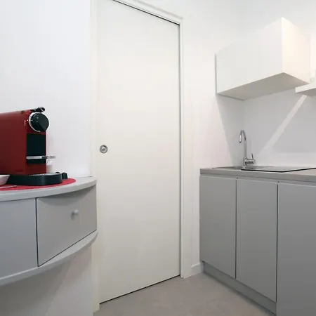 Sudanoi Apartment